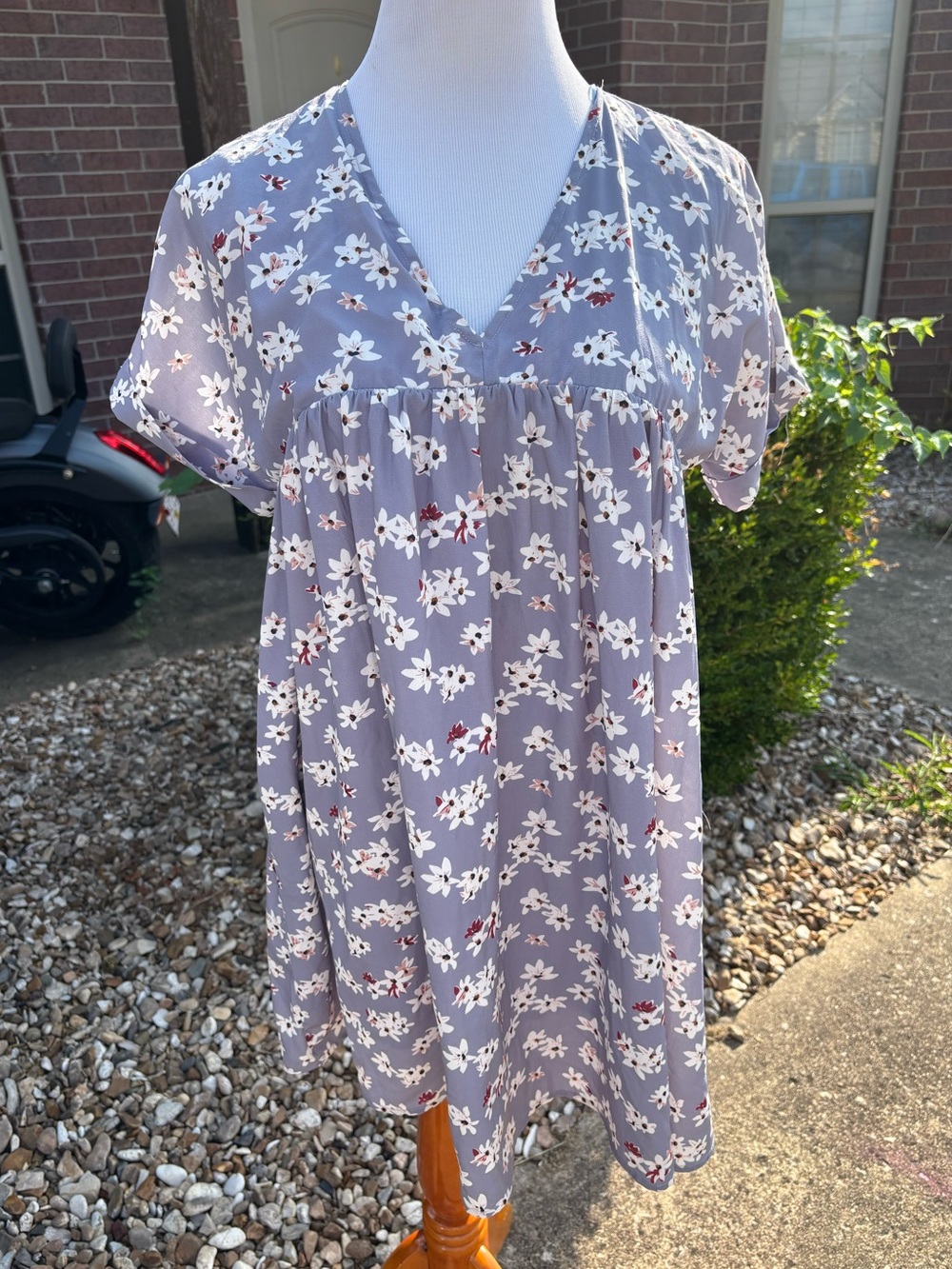 V-Neck Lavender Floral Mini Dress